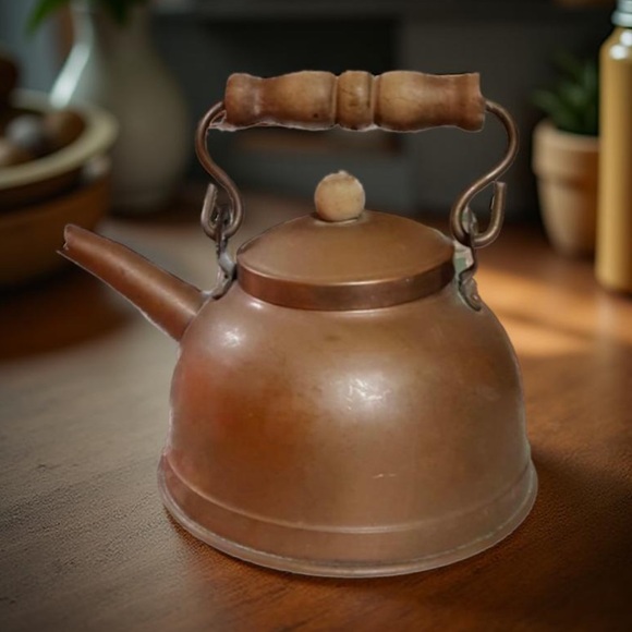 Copper Teapot With wood handle Stamped made in England Vintage - Picture 9 of 12
